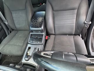 2014 Dodge Charger SE - Interior Front Seat Image